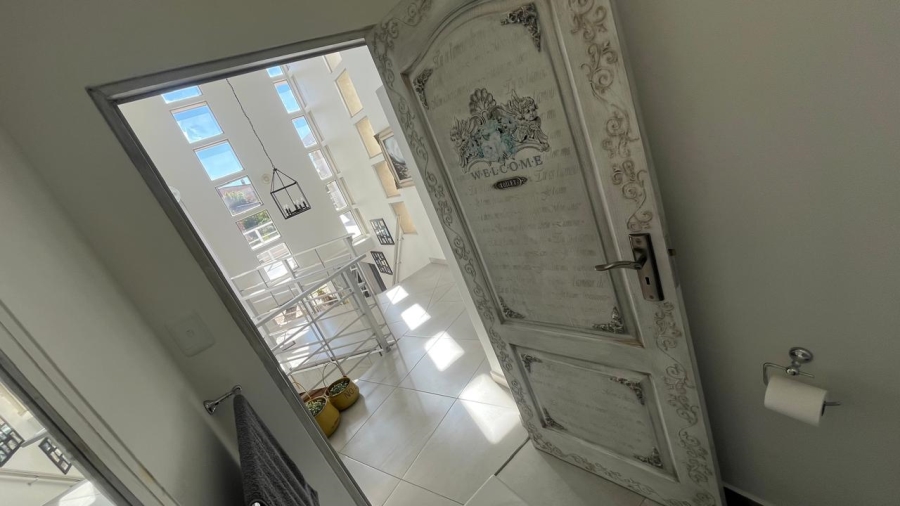 3 Bedroom Property for Sale in Wavecrest Eastern Cape